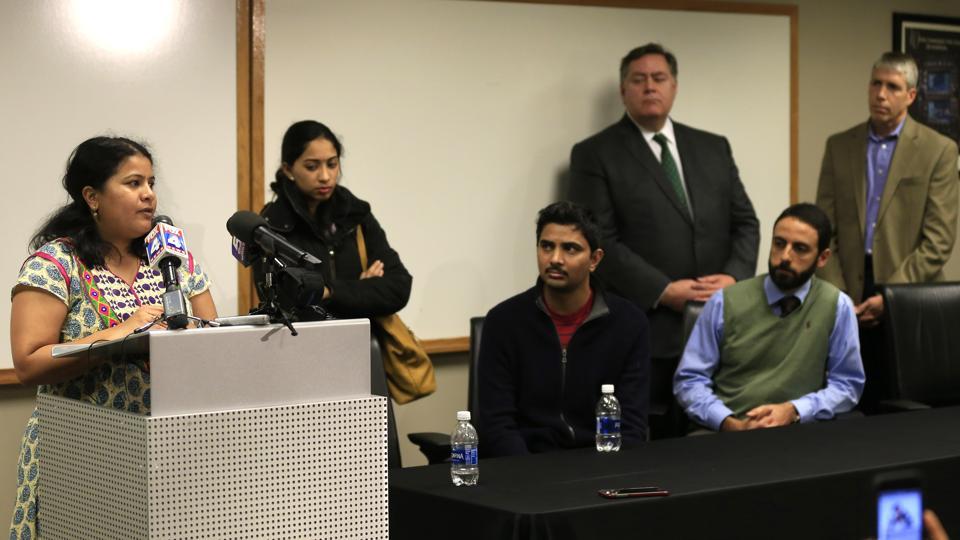 ‘‘ಸಾರ್ವಜನಿಕ ಸ್ಥಳಗಳಲ್ಲಿ ಮಾತೃಭಾಷೆಯಲ್ಲಿ ಮಾತನಾಡಬೇಡಿ’’: ಅಮೆರಿಕದಲ್ಲಿರುವ ಭಾರತೀಯರ ಸಲಹೆ