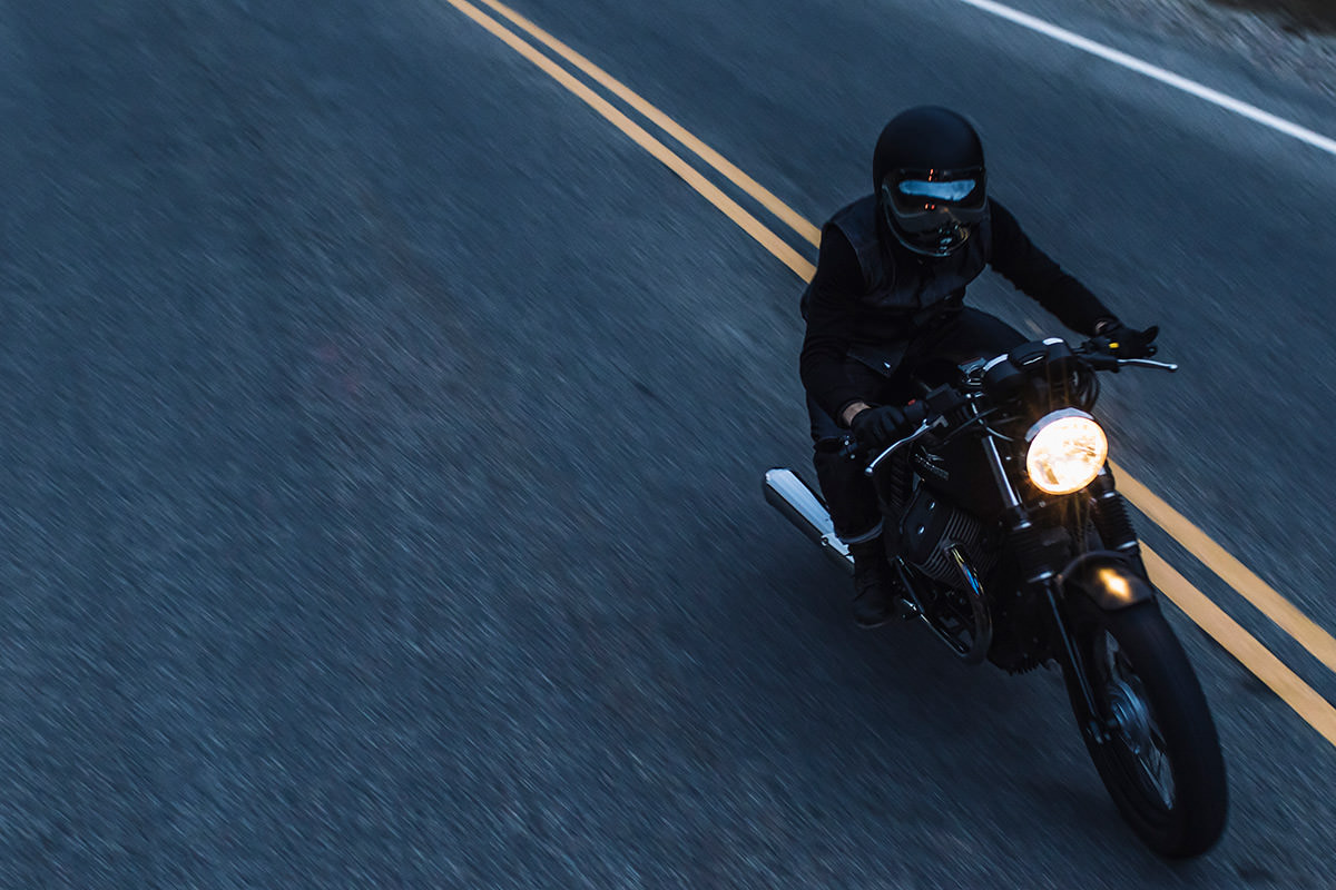 ಶಾಲಾ ಬಾಲಕಿಯರನ್ನು ಬೈಕ್‌ನಲ್ಲಿ ಕರೆದೊಯ್ಯುತ್ತಿದ್ದವನನ್ನು ಹಿಡಿದು ಪೊಲೀಸರಿಗೊಪ್ಪಿಸಿದ ಸಾರ್ವಜನಿಕರು!