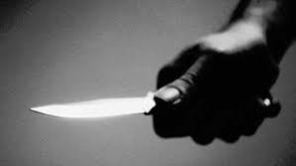 ಸುರತ್ಕಲ್ : ಕ್ಷುಲ್ಲಕ ಕಾರಣಕ್ಕೆ ಮಾತಿನ ಚಕಮಕಿ , ಯುವಕನಿಗೆ ಚೂರಿ ಇರಿತ