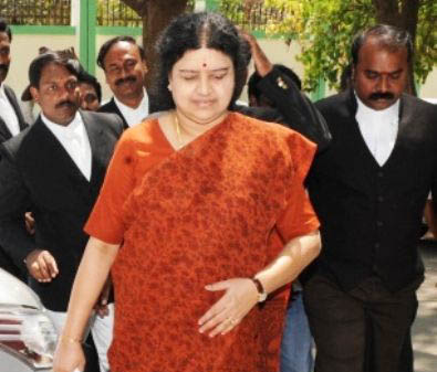 ಚಿನ್ನಮ್ಮಗೆ  ಸಿಎಂ ಪಟ್ಟ ಅಭದ್ರ !