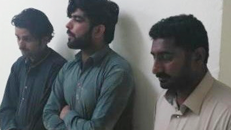 ರಿಯಾದ್: ಅನೈತಿಕಚಟುವಟಿಕೆ, ಮದ್ಯದಕೇಂದ್ರ ನಡೆಸುತ್ತಿದ್ದ 29 ಮಹಿಳೆಯರು,3 ಪಾಕಿಸ್ತಾನಿಯರ ಬಂಧನ!