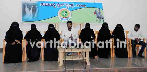 ಬುರ್ಕಾ ಧರಿಸಿದ್ದ ವಿದ್ಯಾರ್ಥಿನಿಯರ ಮೇಲೆ ಹಲ್ಲೆ : ಕಠಿಣ ಕ್ರಮಕ್ಕೆ ಕ್ಯಾಂಪಸ್ ಫ್ರಂಟ್ ಆಫ್ ಇಂಡಿಯಾ ಆಗ್ರಹ