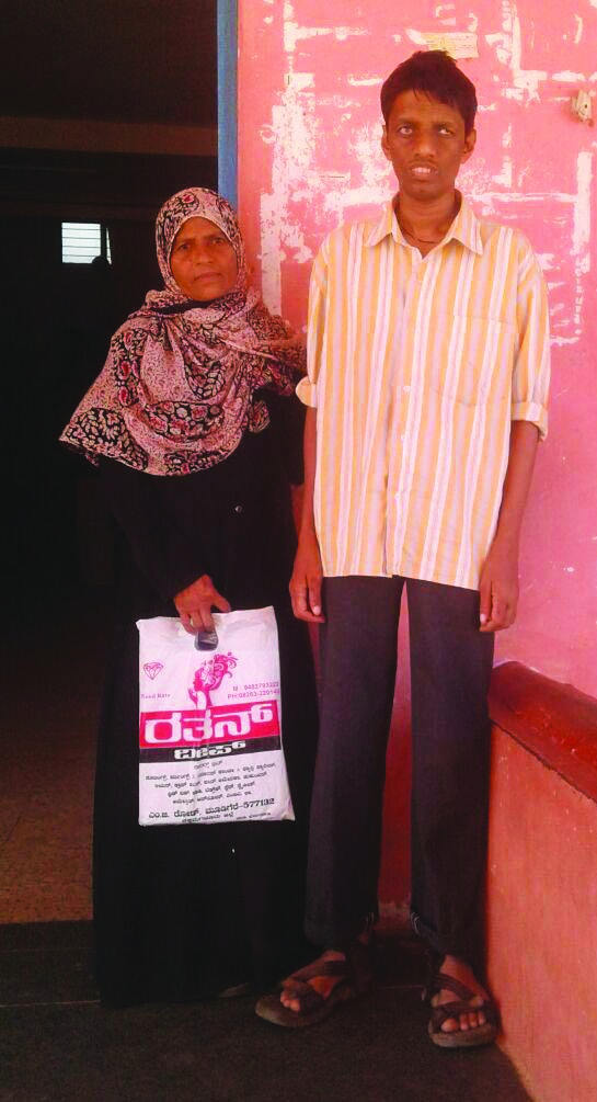 ಮಾಸಾಶನ ನೀಡದೆ ಅಂಚೆಪೇದೆಯಿಂದ ತೊಂದರೆ: ಆರೋಪ