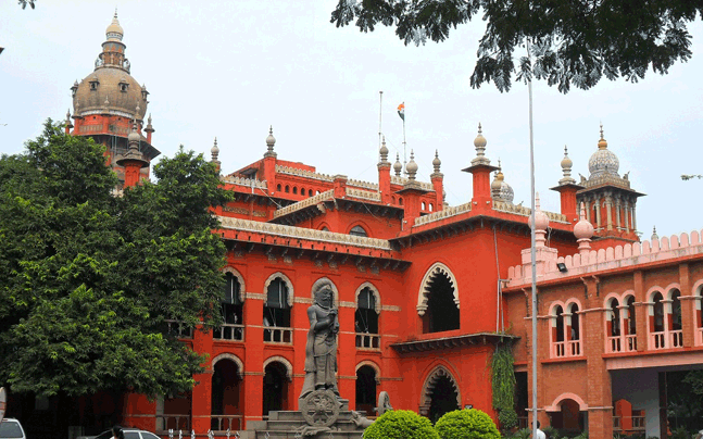 ಎಡಿಎಂಕೆ ಶಾಸಕರು ಅಕ್ರಮ ಬಂಧನದಲ್ಲಿಲ್ಲ: ಹೈಕೋರ್ಟ್‌ಗೆ ತ.ನಾ.ಸರಕಾರದ ಮಾಹಿತಿ