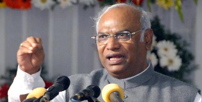 ಗೋವಾ-ಮಣಿಪುರ ಹೆಚ್ಚು ಸ್ಥಾನ ಗಳಿಸಿರುವ ಪಕ್ಷವನ್ನು ನೂತನ ಸರಕಾರ ರಚನೆಗೆ ಆಹ್ವಾನಿಸಿ: ಮಲ್ಲಿಕಾರ್ಜುನ ಖರ್ಗೆ