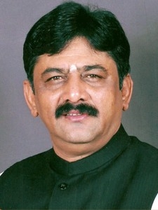 ರಾಜ್ಯಪಾಲರಿಂದಲೇ ಕುದುರೆ ವ್ಯಾಪಾರಕ್ಕೆ ಕುಮ್ಮಕ್ಕು : ಡಿ.ಕೆ.ಶಿವಕುಮಾರ್