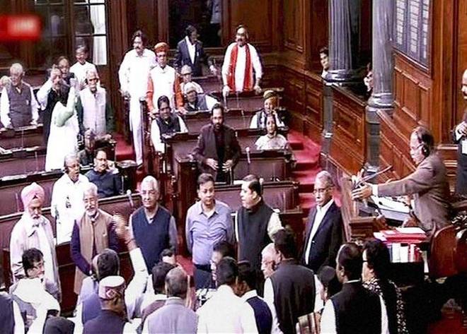 ರಾಜ್ಯಸಭೆಯಲ್ಲಿ ಗೋವಾ ಗದ್ದಲ : ಕಾಂಗ್ರೆಸ್ ಸದಸ್ಯರಿಂದ ಚರ್ಚೆಗೆ ಪಟ್ಟು; ಕಲಾಪ ಮಂದೂಡಿಕೆ