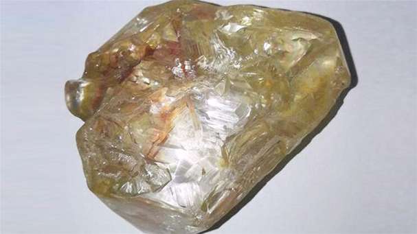 ಪಾದ್ರಿಗೆ ಸಿಕ್ಕಿತು 3000 ಕೋಟಿ ಮೌಲ್ಯದ ರತ್ನ !