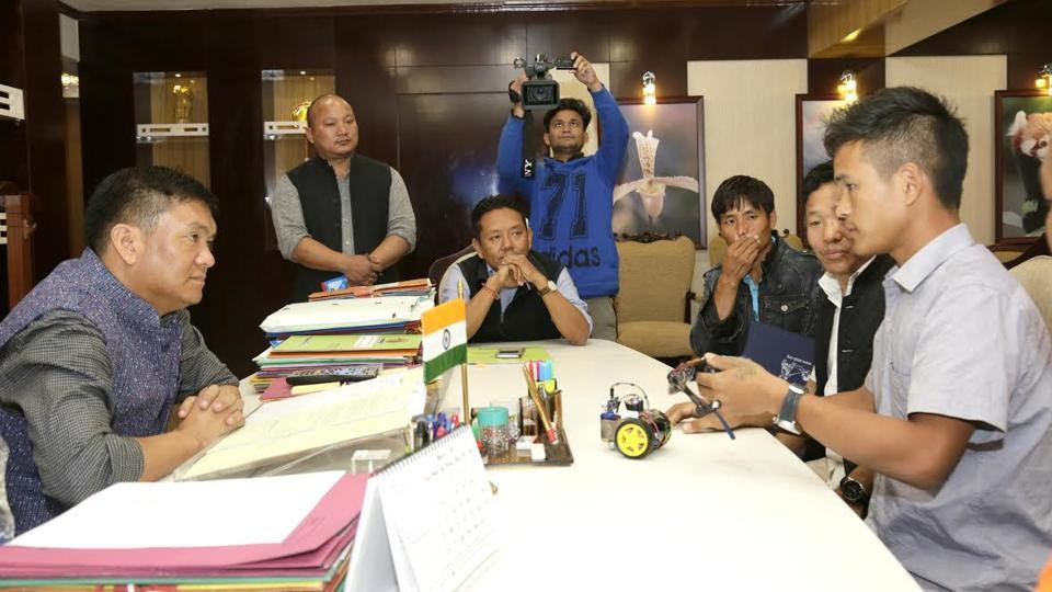 ಅಂಧರಿಗಾಗಿ ಕನ್ನಡಕ -  ಅರುಣಾಚಲ ವಿದ್ಯಾರ್ಥಿಯಿಂದ  ನೂತನ ಆವಿಷ್ಕಾರ