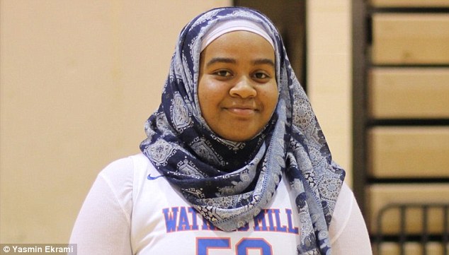 ಹಿಜಬ್ ಧರಿಸಿದ್ದಕ್ಕಾಗಿ ವಿದ್ಯಾರ್ಥಿನಿಗೆ ಬಾಸ್ಕೆಟ್‌ಬಾಲ್ ಪಂದ್ಯ ಆಡಲು ಅವಕಾಶ ನಿರಾಕರಣೆ!