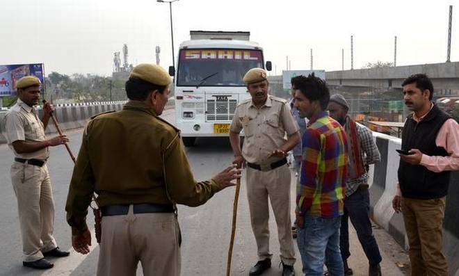 ಘರ್ಷಣೆಗಿಳಿದ ಪ್ರತಿಭಟನಾಕಾರರು: ಡಿಎಸ್‌ಪಿ, ಮೂವರು ಪೊಲೀಸರಿಗೆ ಗಾಯ