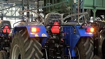 ನೋಟು ರದ್ದತಿ:ಆಟೋ,ಟ್ರಾಕ್ಟರ್ ಕಂಪನಿಗಳಿಗೆ 8,000 ಕೋ.ರೂ.ನಷ್ಟ