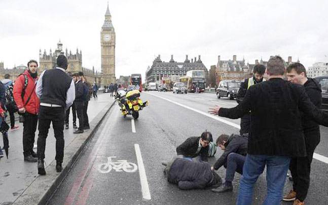 ಲಂಡನ್ ಉಗ್ರ ದಾಳಿ: ಏಳು ಬಂಧನ