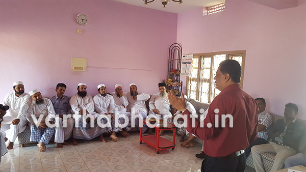 ಭಟ್ಕಳ: ಎಂಆರ್ ಲಸಿಕೆ ಕುರಿತು ಮಾಹಿತಿ ನೀಡಲು ತಾಲೂಕಾಡಳಿತ ಜಾಮಿಯಾ ಕ್ಕೆ ಭೇಟಿ