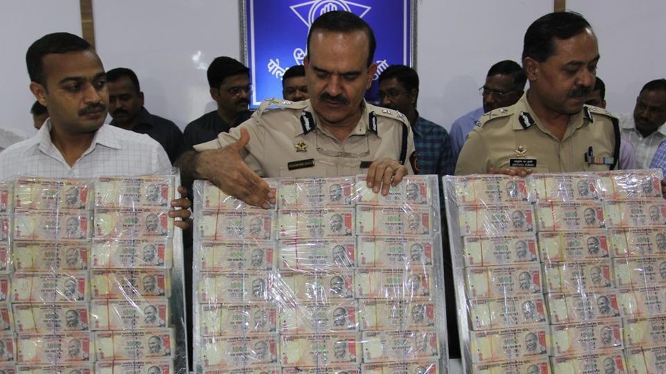 1.36 ಕೋ.ರೂ.ಗಳ ಹಳೆಯ ನೋಟುಗಳು ವಶ, ಐವರ ಸೆರೆ
