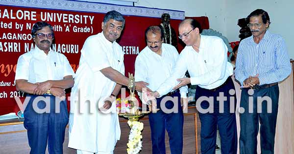 ಸಂವಿಧಾನ ಪ್ರತಿಪಾದಿಸುವ ಪಕ್ಷದ ಆಡಳಿವಿರುವ ರಾಜ್ಯಗಳು ಅಭಿವೃದ್ಧಿಯಾಗುತ್ತಿವೆ: ರಾಜ್ಯಸಭಾ ಸದಸ್ಯ ಬಿ.ಕೆ.ಹರಿಪ್ರಸಾದ್