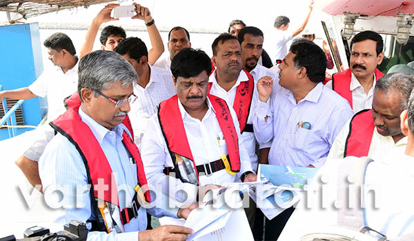 ಸಚಿವ ಎಚ್ .ಸಿ ಮಹದೇವಪ್ಪರಿಂದ ಬಂದರು ಕಾಮಗಾರಿ ಪರೀಶೀಲನೆ