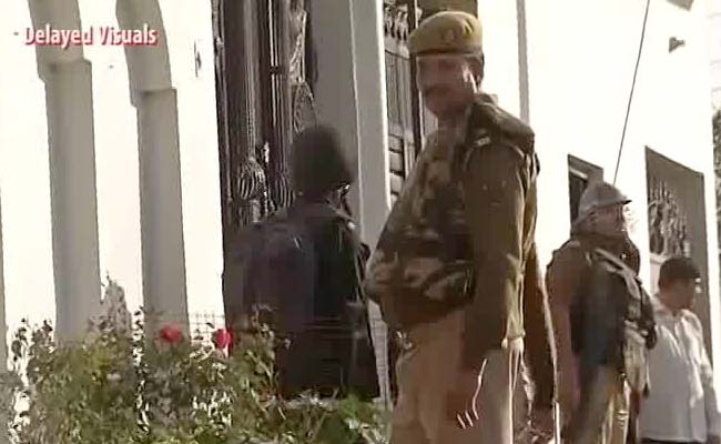 ಲಕ್ನೋದಲ್ಲಿ ಶಂಕಿತ ಉಗ್ರನಿಂದ ಗುಂಡಿನ ದಾಳಿ