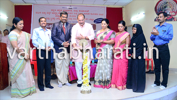 ಸಮಾಜ ನಿರ್ಮಾಣದಲ್ಲಿ ಮಹಿಳೆಯ ಪಾತ್ರ ಮಹತ್ತರ: ಐವನ್