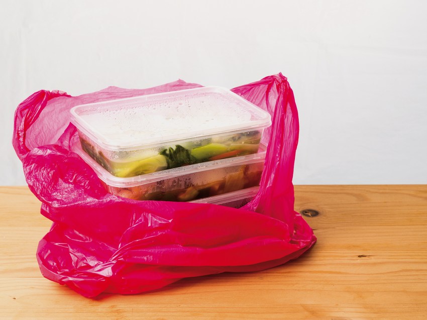 ಒಮನ್: ಪ್ಲಾಸ್ಟಿಕ್ ಚೀಲ, ಆಹಾರದ ಪೆಟ್ಟಿಗೆ ನಿಷೇಧ ಪರಿಶೀಲನೆಯಲ್ಲಿ