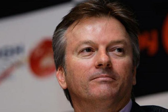 ಗಂಗೆಯಲ್ಲಿ ಅಸ್ತಿ ವಿಸರ್ಜಿಸಿದ ಸ್ಟೀವ್ ವಾ !