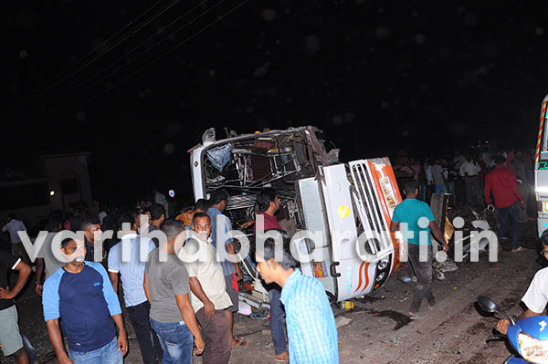 ಪಡುಬಿದ್ರಿ ಬಳಿ ಬಸ್ - ಜೆಸಿಬಿ ಢಿಕ್ಕಿ; ಹಲವರಿಗೆ ಗಾಯ