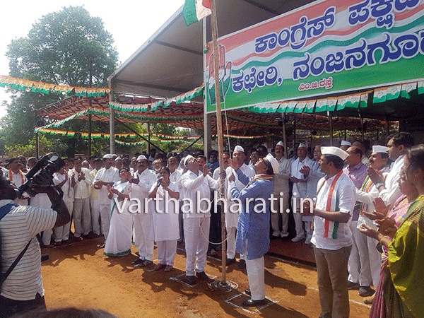 ಗೃಹ ಸಚಿವರ ಕಾರನ್ನು ತಡೆದು ತಪಾಸಣೆ ನಡೆಸಿದ ಪೊಲೀಸರು!