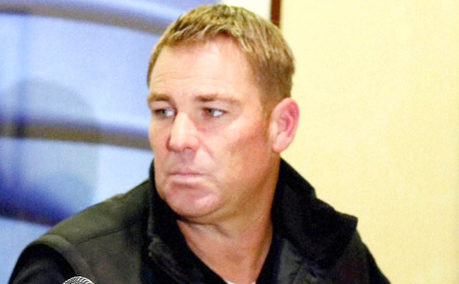 ಧೋನಿಗೆ ಶೇನ್ ವಾರ್ನ್ ಬೆಂಬಲ