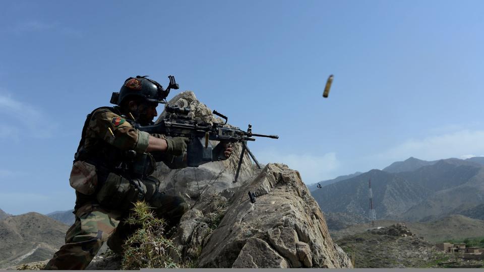 ಅಫ್ಘಾನ್ ಸೇನಾ ಶಿಬಿರದ ಮೇಲೆ ದಾಳಿ : 10 ಸಾವು