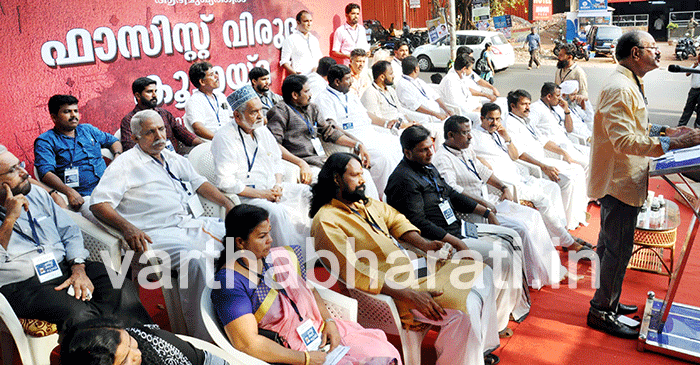 ಗುಜರಾತ್ ಮಾದರಿ ಕೋಮುಗಲಭೆಯನ್ನು ಕೇರಳದಲ್ಲೂ ಸೃಷ್ಟಿಸಲು ಸಂಘಪರಿವಾರದಿಂದ ಹುನ್ನಾರ