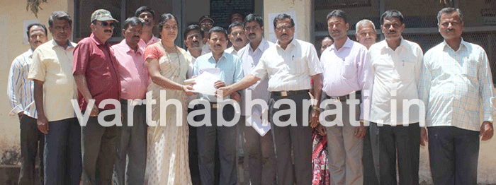 ಶಿಕ್ಷಕರ ವಿವಿಧ ಬೇಡಿಕೆಗಳನ್ನು ಈಡೇರಿಸುವಂತೆ ಒತ್ತಾಯಿಸಿ ಮನವಿ