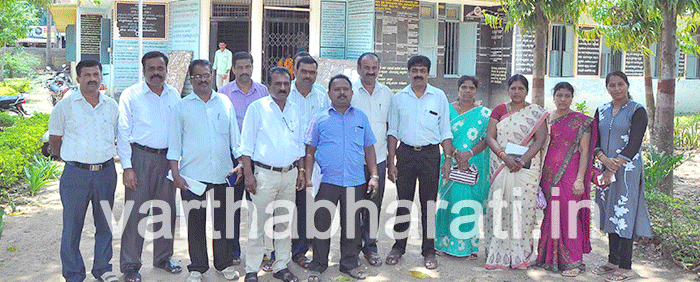 ಹಾಸನ: 7ನೆ ವೇತನ ಆಯೋಗದ ಶಿಫಾರಸು ಜಾರಿಗೆ ಆಗ್ರಹಿಸಿ ಧರಣಿ