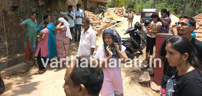 ರೆಡ್‌ಬಿಲ್ಡಿಂಗ್ ಲೇನ್: ಸರ್ವೇಗೆ ತಡೆಯೊಡ್ಡಿದ ಸ್ಥಳೀಯರು