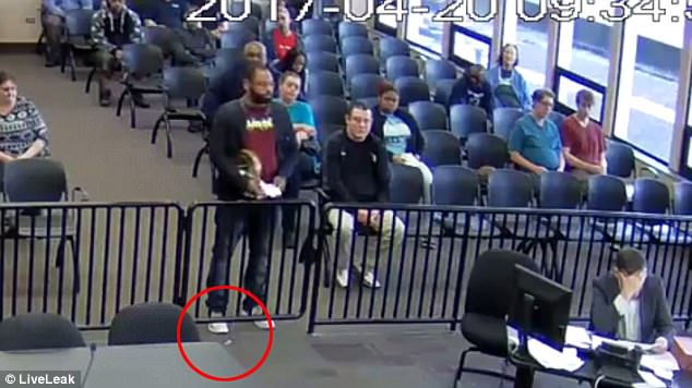 ಟ್ರಾಫಿಕ್ ನಿಯಮ ಉಲ್ಲಂಘನೆ ಆರೋಪದಲ್ಲಿ ಕೋರ್ಟಿಗೆ ಹೋಗಿ ಮಾದಕ ವಸ್ತು ಆರೋಪಿಯಾದ !