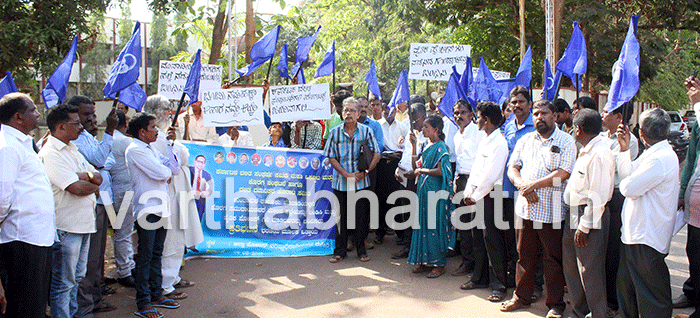 ಗೋಮಾಂಸದ ಹೆಸರಲ್ಲಿ ಕೊರಗರಿಗೆ ಹಲ್ಲೆ: ಆರೋಪಿಗಳ ಗಡಿಪಾರಿಗೆ ಆಗ್ರಹ