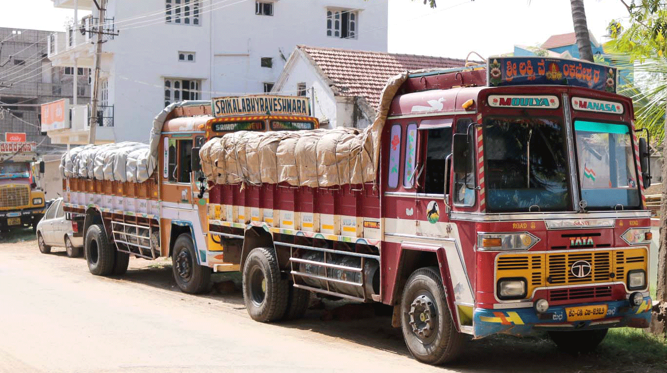 ಅಕ್ರಮ ಮರಳು ಸಾಗಾಣೆ: ಲಾರಿ, ಎತ್ತಿನಗಾಡಿ ವಶ