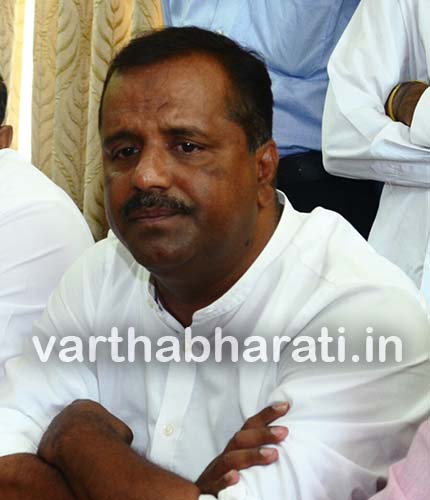 ನಿರ್ದಿಷ್ಟ ಸಮುದಾಯದ ಮೇಲೆ ಗೂಬೆ ಕೂರಿಸಲು ಪ್ರಯತ್ನಿಸಿದ್ದ ಯಡಿಯೂರಪ್ಪ ಕ್ಷಮೆ ಕೇಳಲಿ: ಸಚಿವ ಖಾದರ್