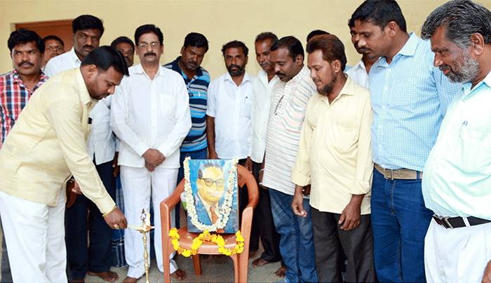 ಬೌದ್ಧ ಧರ್ಮದ ಪುರ್ನಜ್ಜೀವಕ ಡಾ.ಬಿ.ಆರ್.ಅಂಬೇಡ್ಕರ್: ಸುರೇಶ್