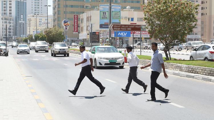 ಯುಎಇ: ಕಾನೂನು ಉಲ್ಲಂಘಿಸಿ ರಸ್ತೆದಾಟಿದ 894 ಪಾದಚಾರಿಗಳ ಬಂಧನ