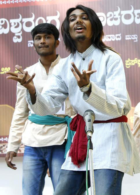 ಬಂಡವಾಳಿಗರ ಬಣ್ಣ ಬಯಲುಗೊಳಿಸುವ ಬೀದಿನಾಟಕ ‘ಕಾಸ್‌ಲೆಸ್’