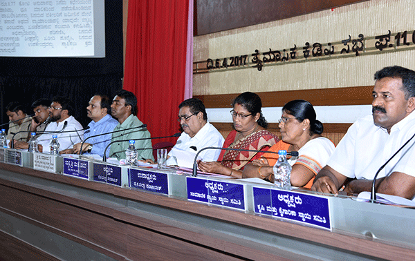 ನೀರಿನ ಸಮಸ್ಯೆ ಆಗದಂತೆ ಕ್ರಮ ಕೈಗೊಳ್ಳಿ: ಅಧಿಕಾರಿಗಳಿಗೆ ರೈ ಸೂಚನೆ