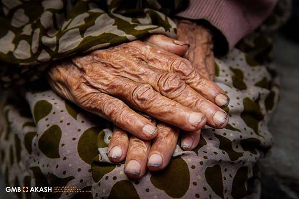 ನನಗೆ ಕಾಣಿಸುತ್ತಿಲ್ಲ ಎಂದಾಗ ಈ ವಯಸ್ಸಲ್ಲಿ ಏನನ್ನೂ ನೋಡಬೇಕಿಲ್ಲ ಎಂದರು ಮಕ್ಕಳು  : ಮೆಹರುನ್ನಿಸಾ