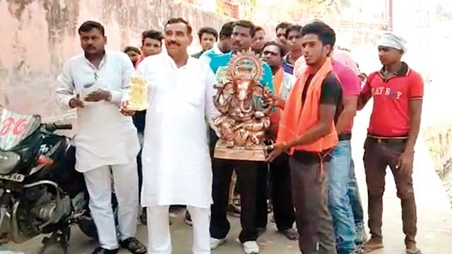 ದೇವರ ಮೂರ್ತಿ ಹೊತ್ತು ನದಿಯಲ್ಲಿ ಮುಳುಗೆದ್ದವರು ‘ಅಸ್ಸಲಾಂ ಅಲೈಕುಂ ಎಂದರು!