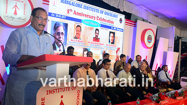 ವೈದ್ಯರ ಸೇವೆ ಗ್ರಾಮೀಣ ರೋಗಿಗಳಿಗೆ ಸಿಗುವಂತಾಗಲಿ: ಐವನ್