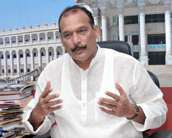 ಬಿಜೆಪಿಯ ಬರಗಾಲ ಅಧ್ಯಯನ ರಾಜಕೀಯ ಗಿಮಿಕ್: ಐವನ್ ಡಿಸೋಜ