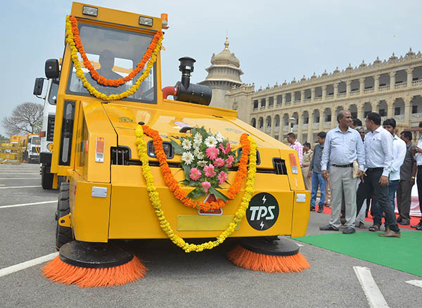 ನಗರದ ಸ್ವಚ್ಛತೆಗೆ ಮತ್ತಷ್ಟು ಯಂತ್ರಗಳ ಖರೀದಿ: ಜಾರ್ಜ್