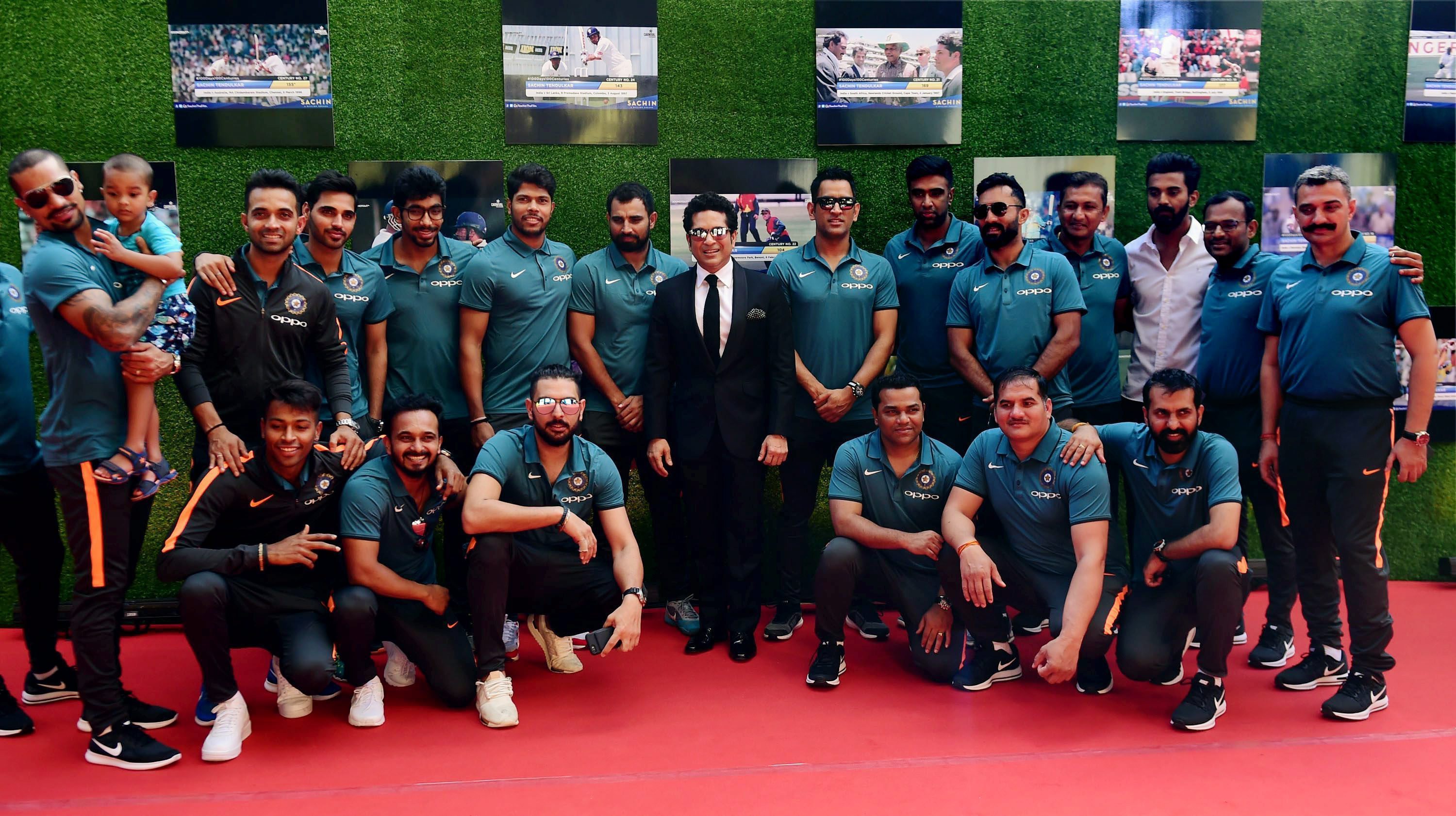 ಲಂಡನ್ ಗೆ ಹೊರಟ  ಚಾಂಪಿಯನ್ ಟೀಮ್ ಇಂಡಿಯಾ