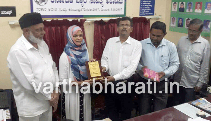 ಸ್ಕೂಬಾ ಡೈವ್ ನಲ್ಲಿ ಗಿನ್ನೆಸ್ ದಾಖಲೆ ಬರೆದ ಆಯಿಷಾ ಹಿಬಾಗೆ ಸನ್ಮಾನ