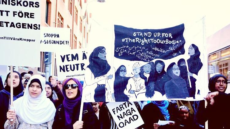 ಸ್ಟಾಕ್‌ಹೋಂ : ಶಿರವಸ್ತ್ರ ಧರಿಸುವ ಹಕ್ಕಿಗಾಗಿ ಮುಸ್ಲಿಂ ಮಹಿಳೆಯರಿಂದ ರ್ಯಾಲಿ