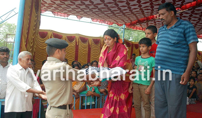 ಕೂಡ್ಲೂರಿನಲ್ಲಿ ಬಿಎಸ್‌ಎಫ್ ಯೋಧ ಪುಟ್ಟಸ್ವಾಮಿ ಅಂತ್ಯಕ್ರಿಯೆ
